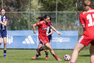 Bild 410 - wBJ Hamburger SV - Hertha BSC : Ergebnis: 5:2